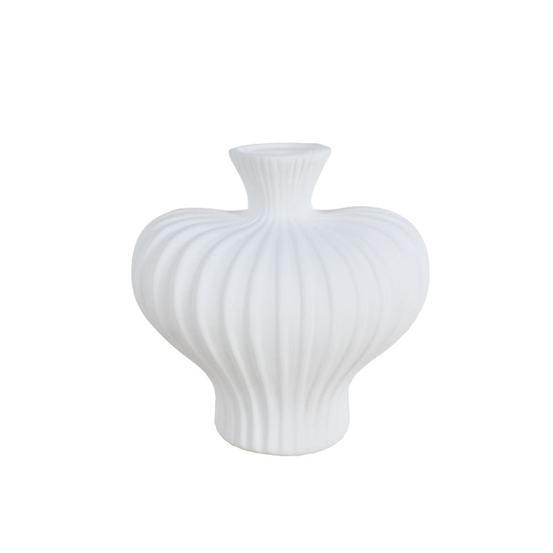 17cm white ribbed ceramic vase with a heart-like silhouette against a plain white background
